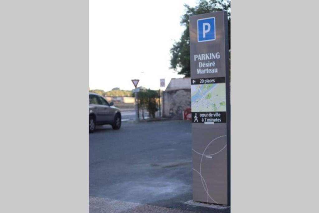 Le 17 Entre Gare Et Chateau Amboise Luaran gambar
